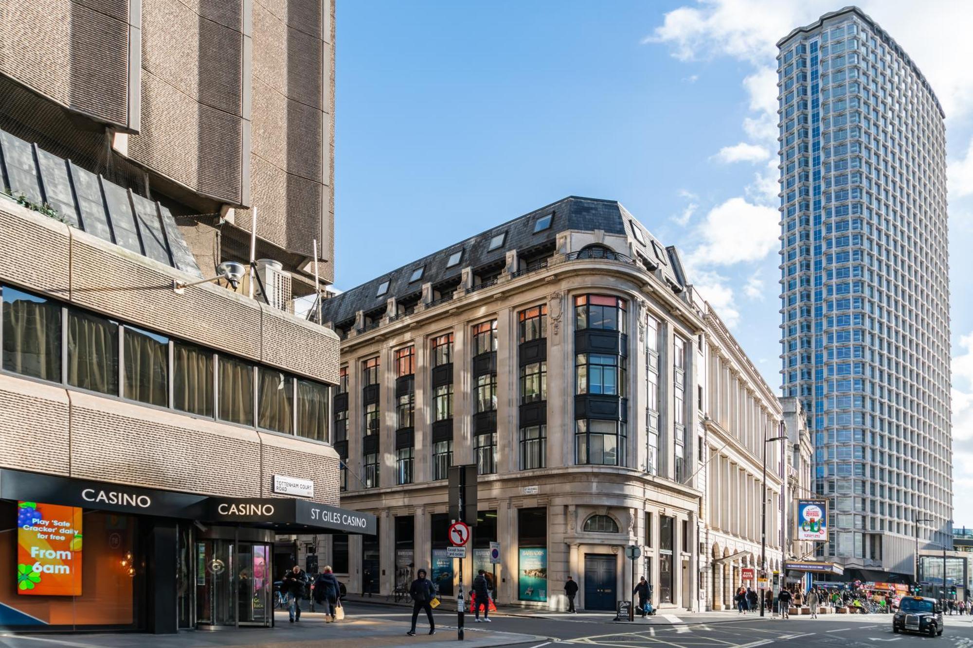 Zedwell Underground Hotel Tottenham Court Rd Londra Esterno foto